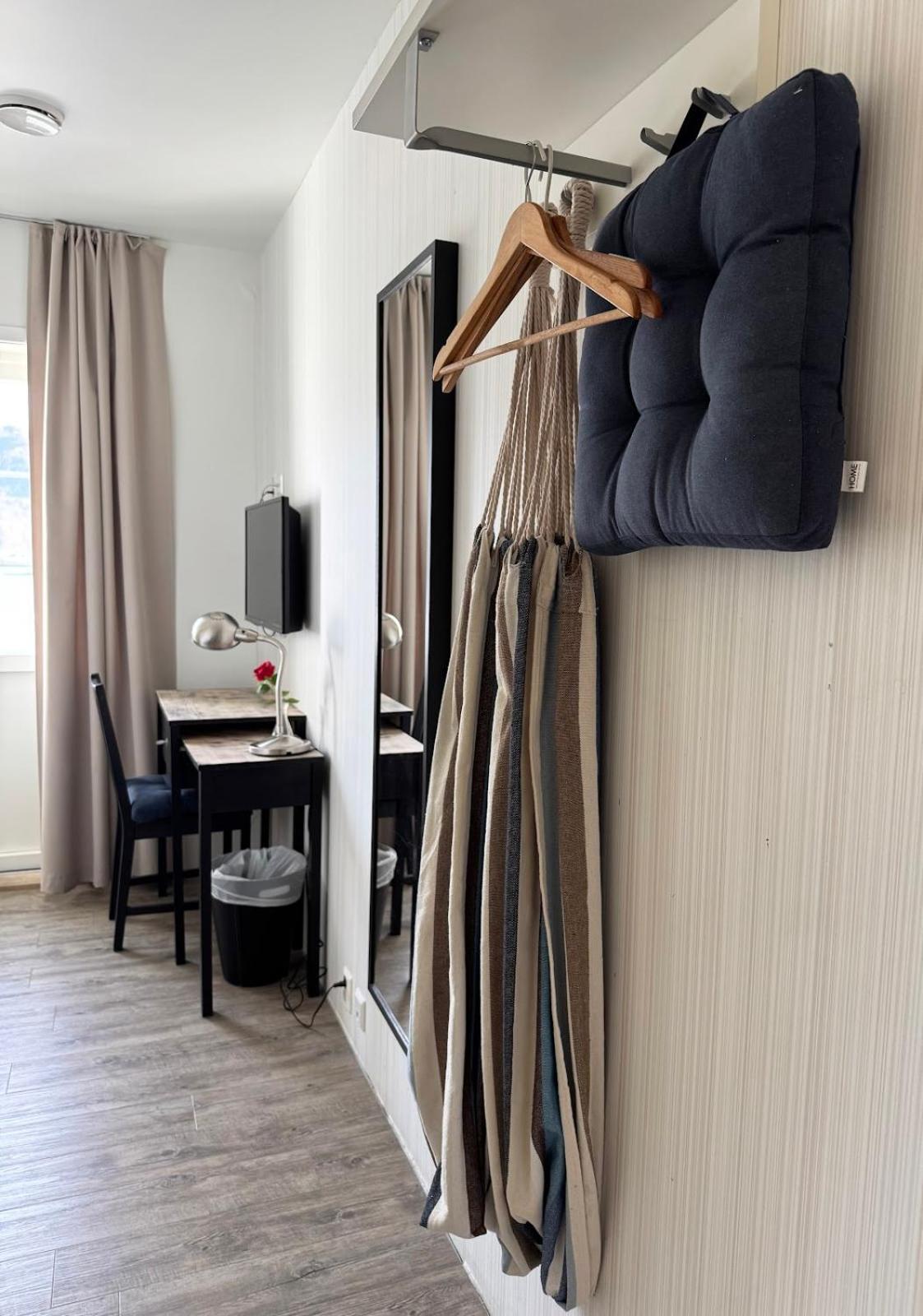 Jibben Hotell Maloy Exterior foto